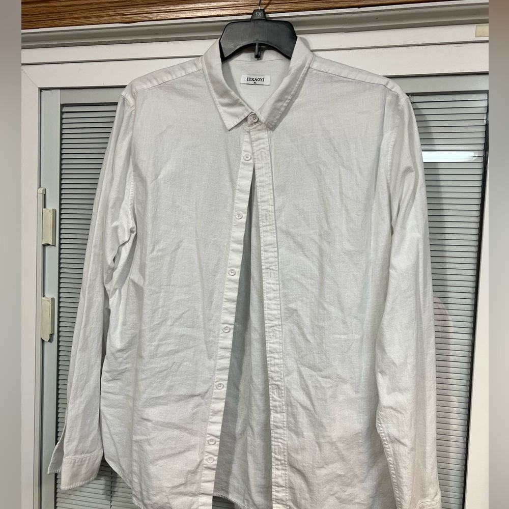 Sexy white linen/cotton men’s button up shirt XL